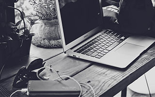 杏彩体育官方登录入口-紧张刺激的足球对决，胜利的王者将何处停步，足球经典对决