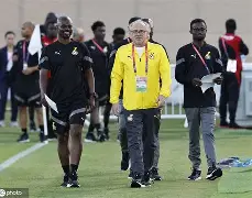 南美球队实力雄厚备战国际比赛(南美球队实力雄厚备战国际比赛视频)