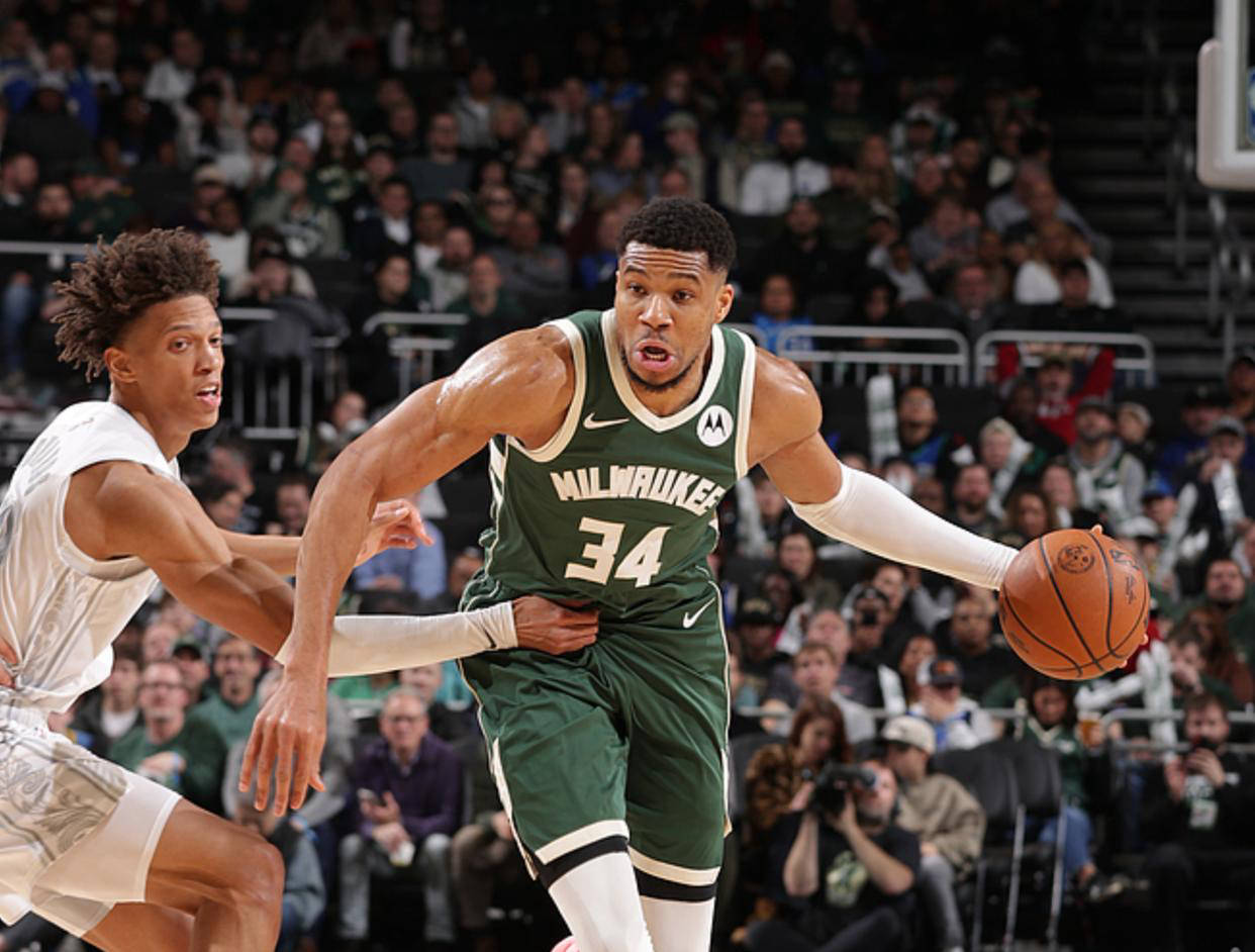 雄鹿大胜！字母哥篮下统治力让对手绝望的简单介绍