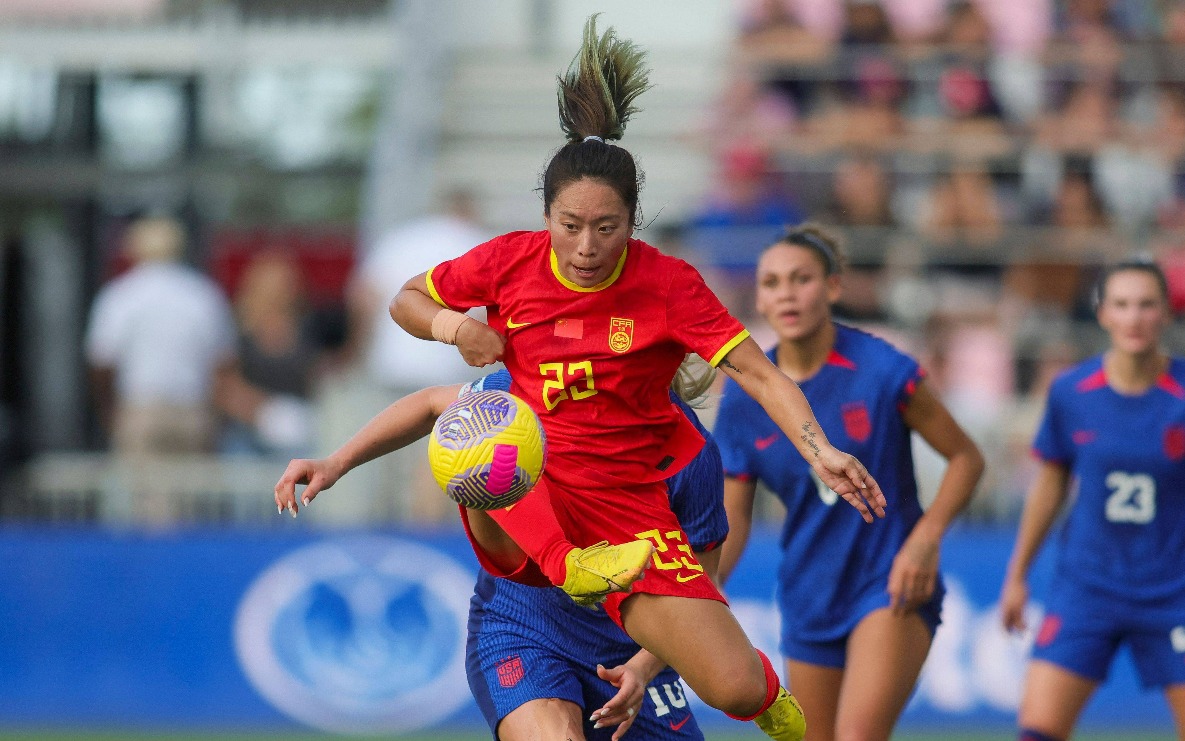 伊朗代表队女球员在赛事中展现出色 伊朗代表队女球员在赛事中展现出色