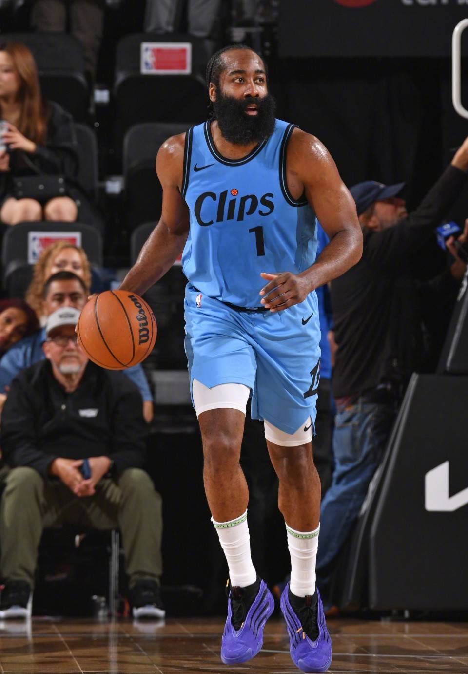 包含快船队长伤愈复出，或带领球队逆转形势的词条