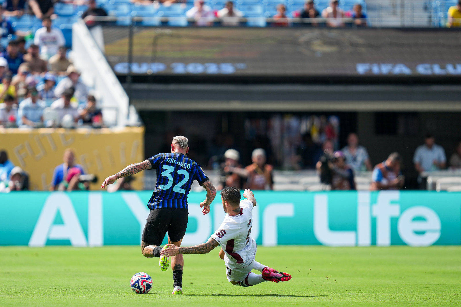 杏彩体育平台-尤文图斯意外出局，欧冠征程悲喜参半的简单介绍