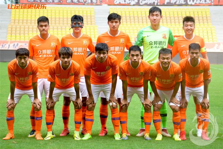 杏彩体育官网-亚洲小球队奋力拼搏，勉强保持不败的简单介绍