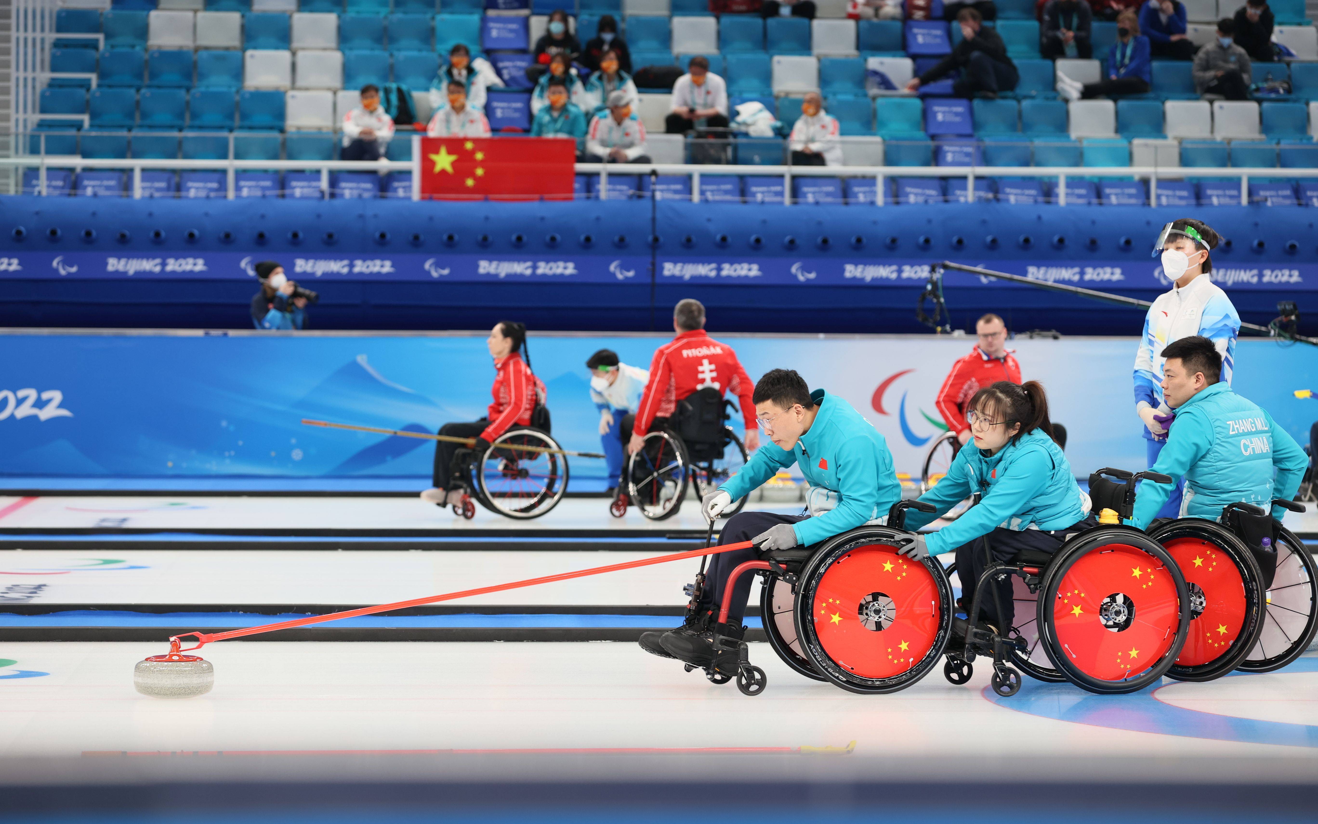 加拿大队成功实现逆转击败对手 加拿大队成功实现逆转击败对手