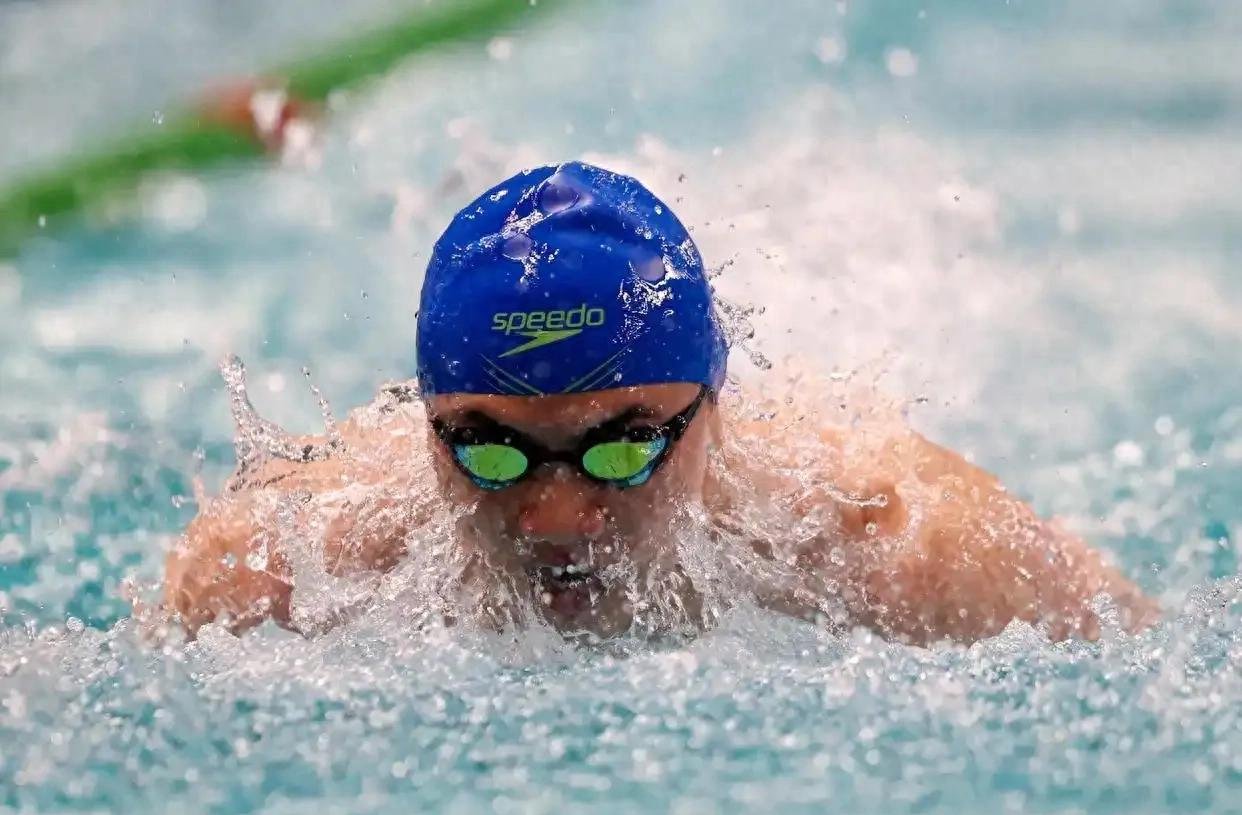 一场备受关注的比赛展现出激烈竞争! 一场备受关注的比赛展现出激烈竞争!