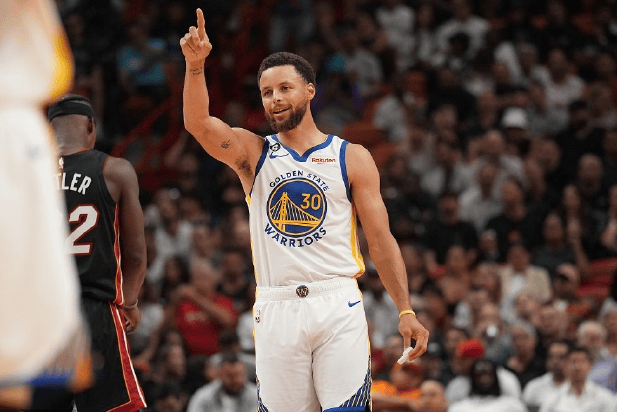 杏彩体育网页版登录入口-勇士遗憾负于猛龙，库里砍下分的简单介绍