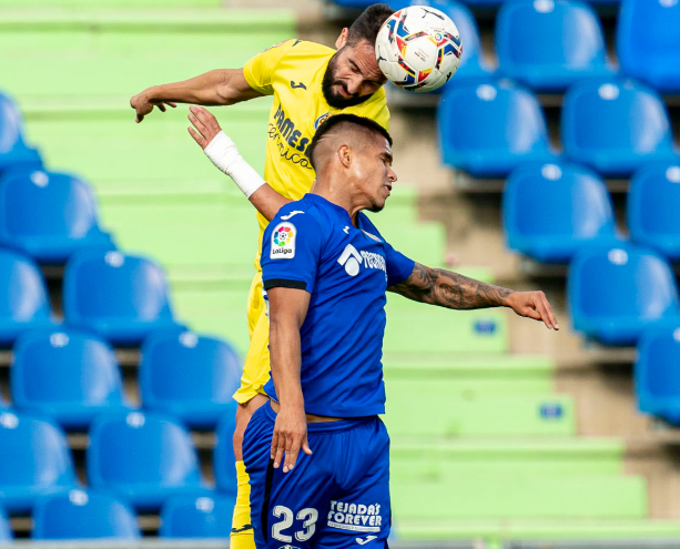 关键一战！两支劲旅争夺胜利展开对决的简单介绍