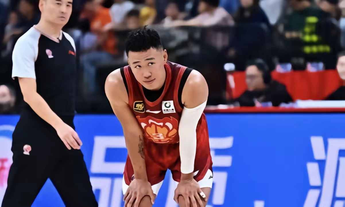 杏彩体育官网-江苏男篮主场不敌山东队，遭遇困境的简单介绍