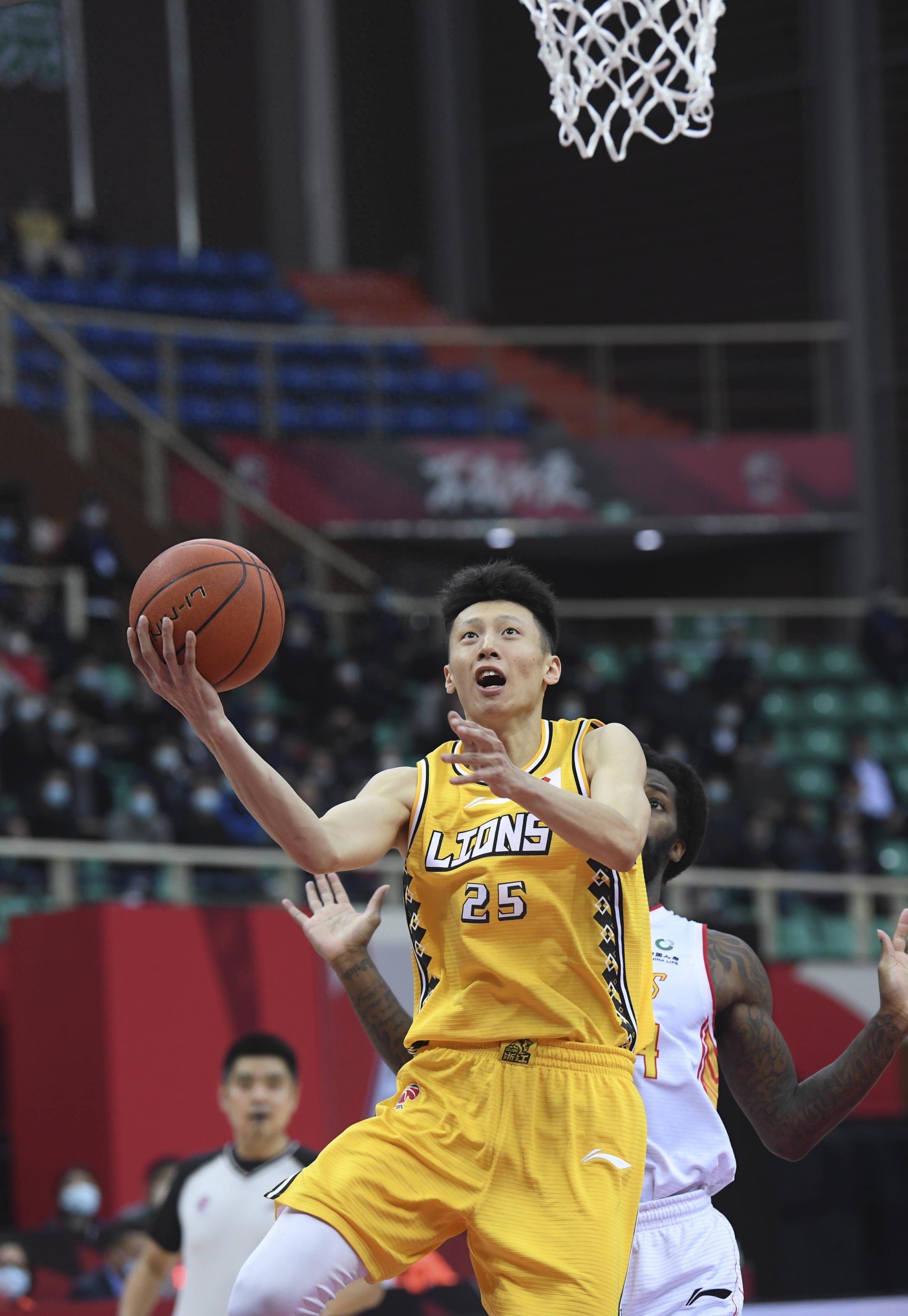 广厦队主帅调整战术,迎来好成绩的简单介绍 广厦队主帅调整战术,迎来好成绩的简单介绍