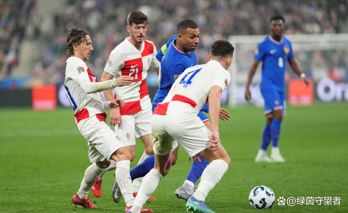 西班牙队球员与俱乐部续约谈判不顺利