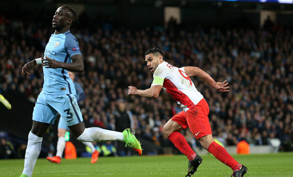 摩纳哥遭遇惨败,保级形势严峻 摩纳哥遭遇惨败,保级形势严峻