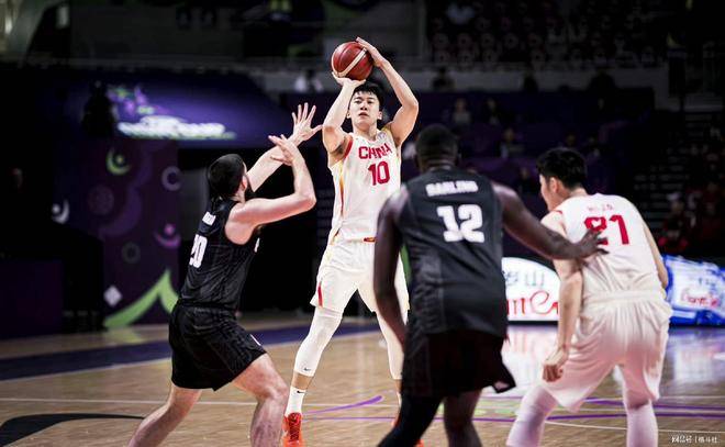 杏彩体育网页版登录入口-关于丁彦雨航砍下三双，助辽宁击败深圳的信息