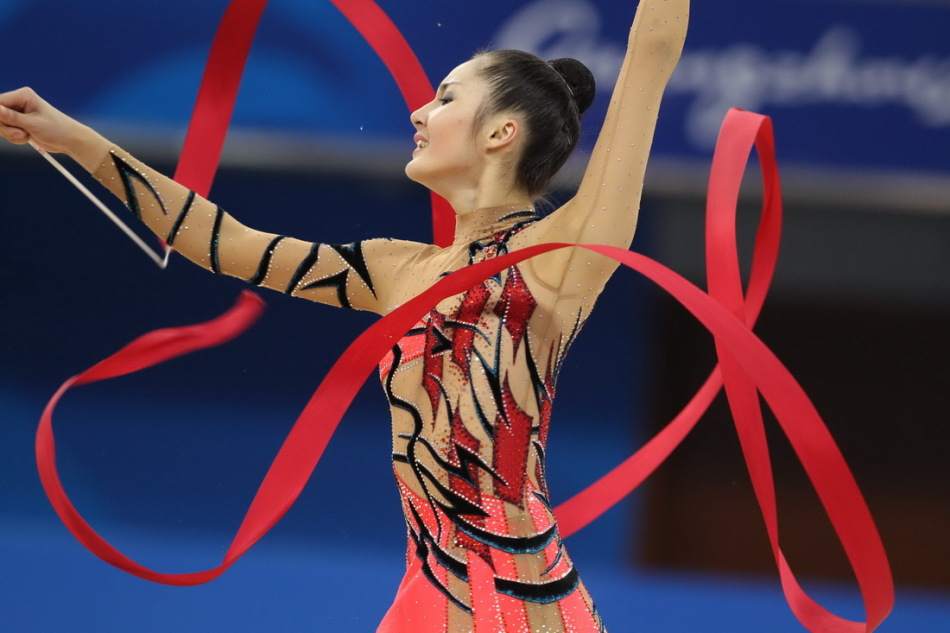 关于体操项目表演出色，选手飘逸优美的信息