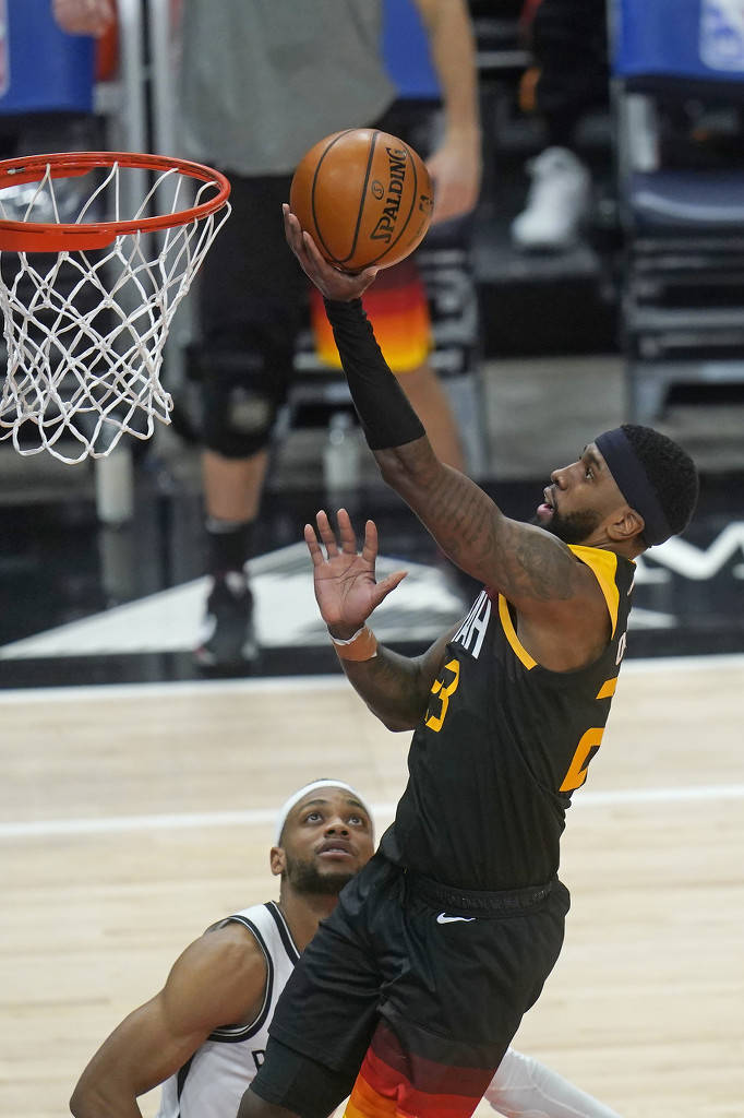 爵士大胜国王,继续向前迈进 爵士大胜国王,继续向前迈进