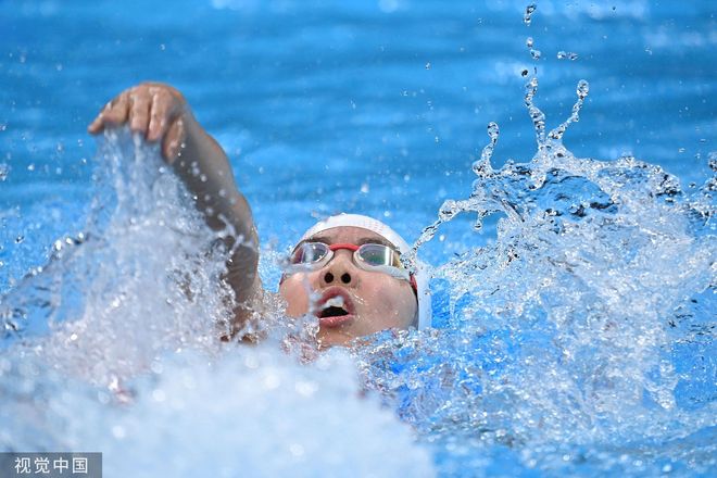 杏彩体育-南非代表团在游泳比赛中刷新记录