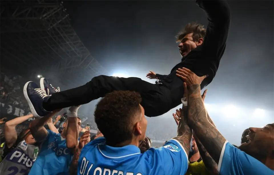 那不勒斯客场险胜对手，继续追赶积分的简单介绍