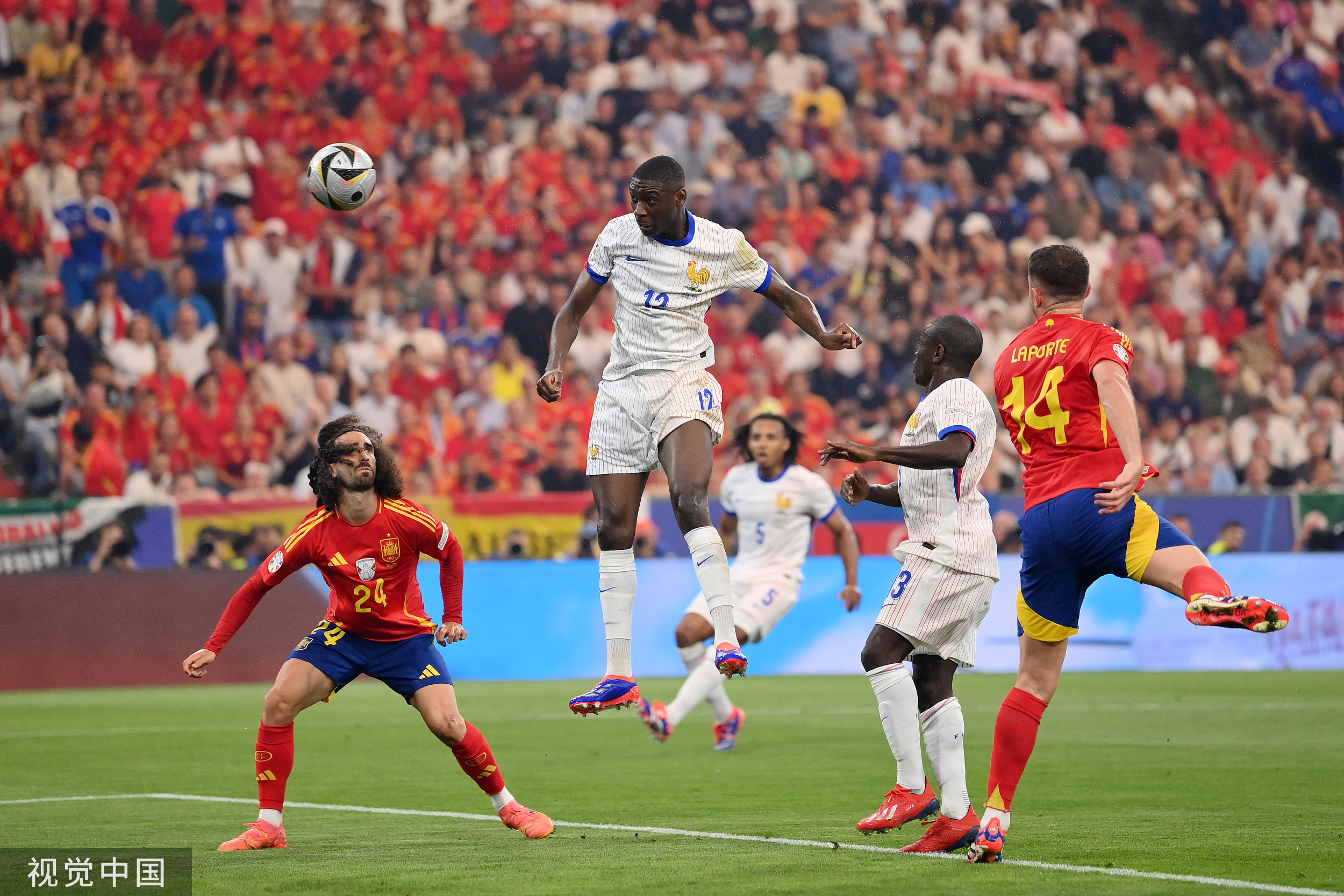 杏彩体育app下载-欧洲杯预选赛球员状态出众，国家队出战