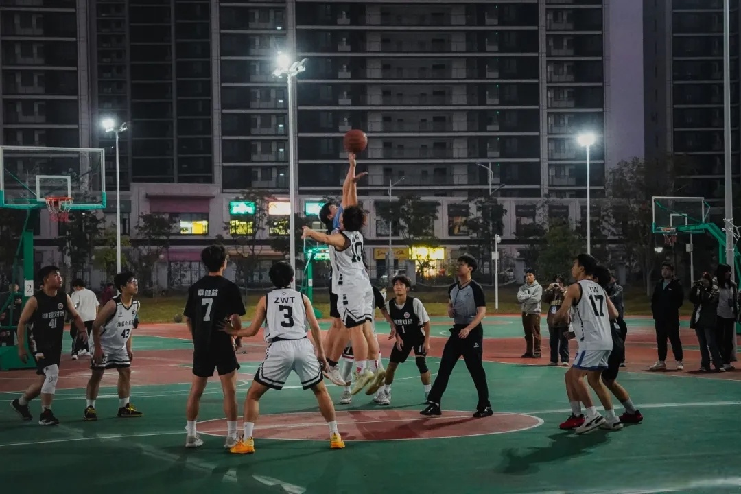 包含篮球赛的精彩瞬间,落后的一方瞬间上演逆袭的词条 包含篮球赛的精彩瞬间,落后的一方瞬间上演逆袭的词条