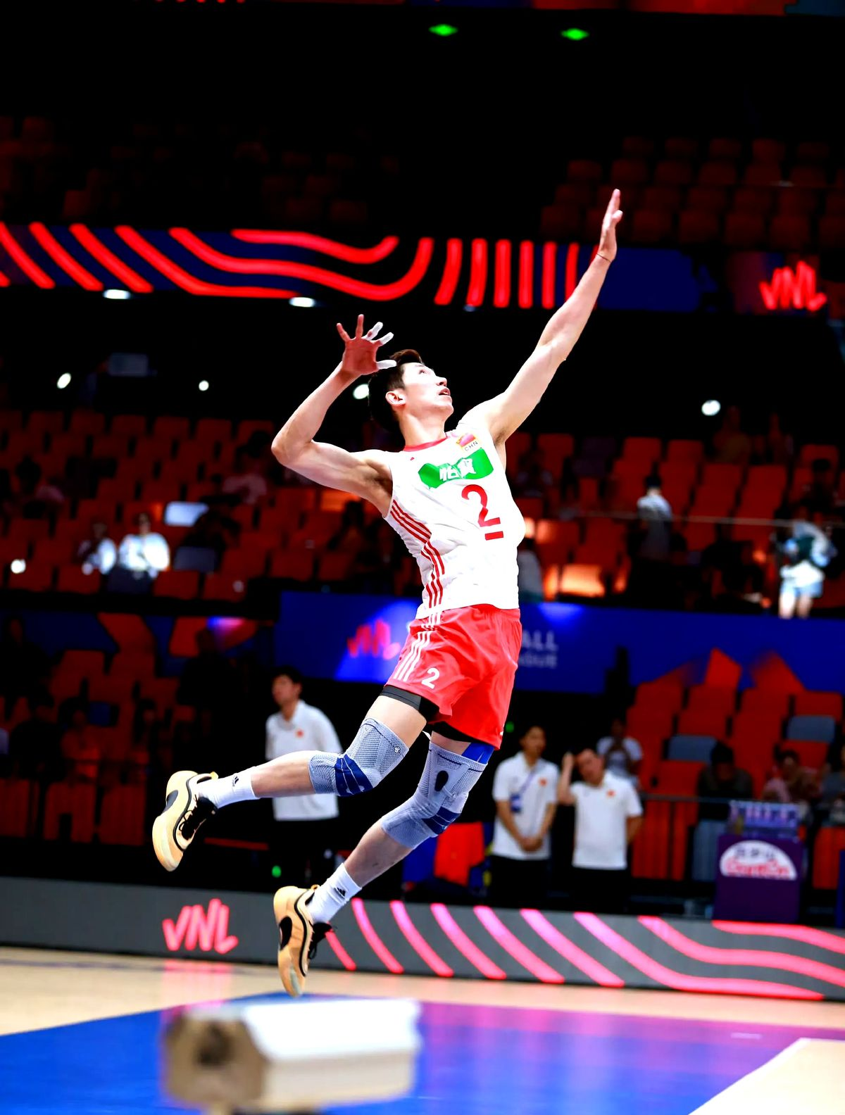 杏彩体育在线登录-包含四川男篮外援发挥出色，带领球队取得胜利的词条