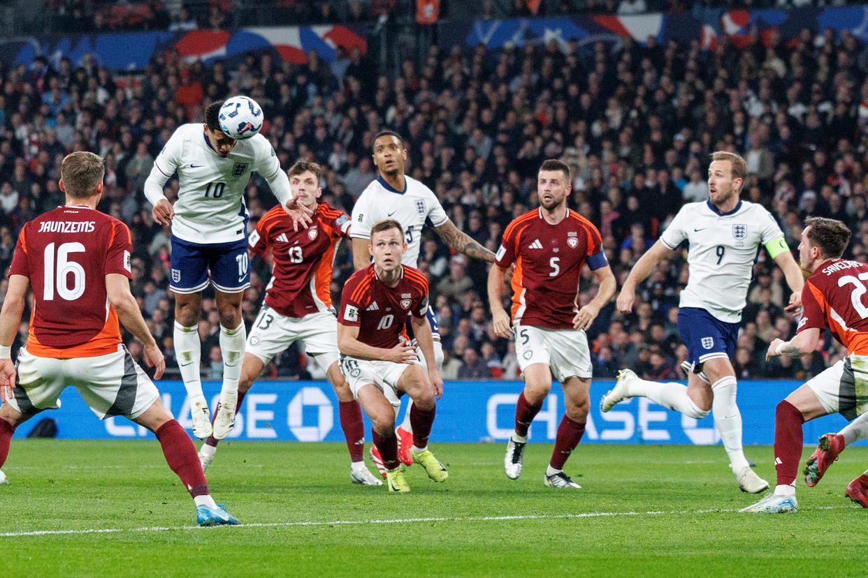 杏彩体育在线-拉脱维亚队在国际足球赛事中夺冠